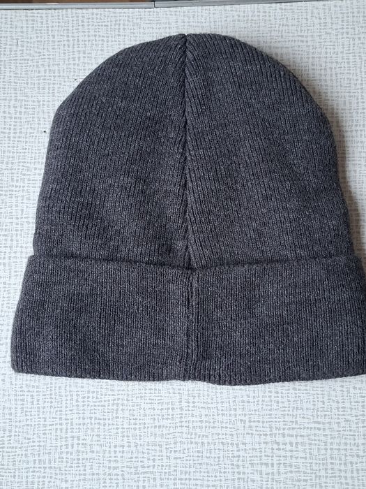 Шапка  Kalvin Klein. Женская.