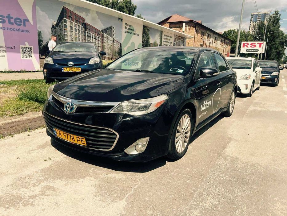 Робота в таксі на відсоток. Toyota Avalon. Виплати щодня!
