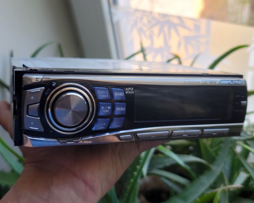 Автомагнитолла Alpine 9852