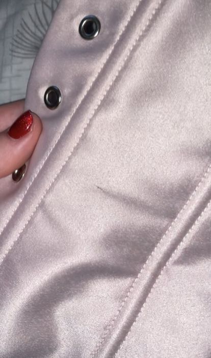 Корсет рожевого кольору