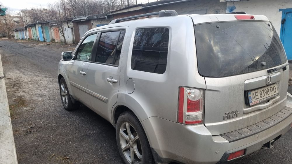 Продаётся классный личный  аппарат хонда пилот2  2008года,