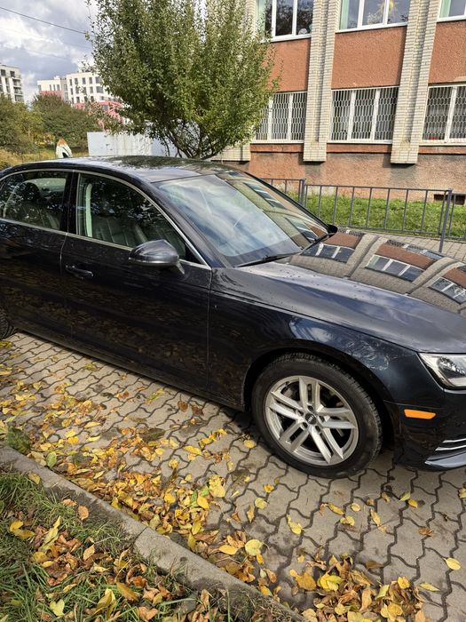 Продам свою audi a4 b9