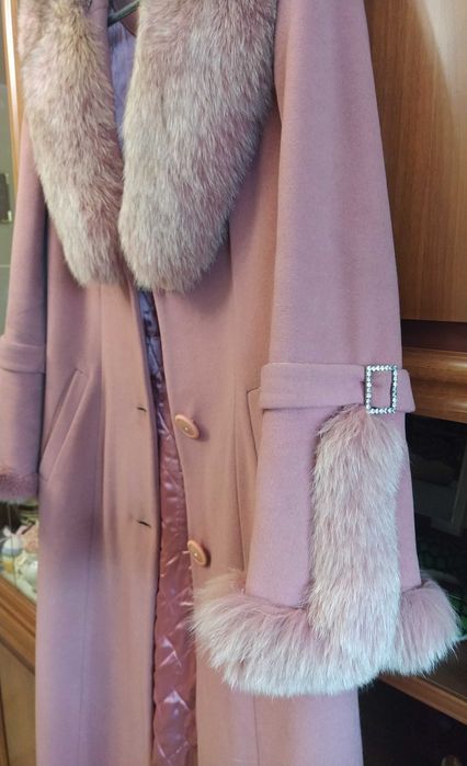 Продам пальто утепленное