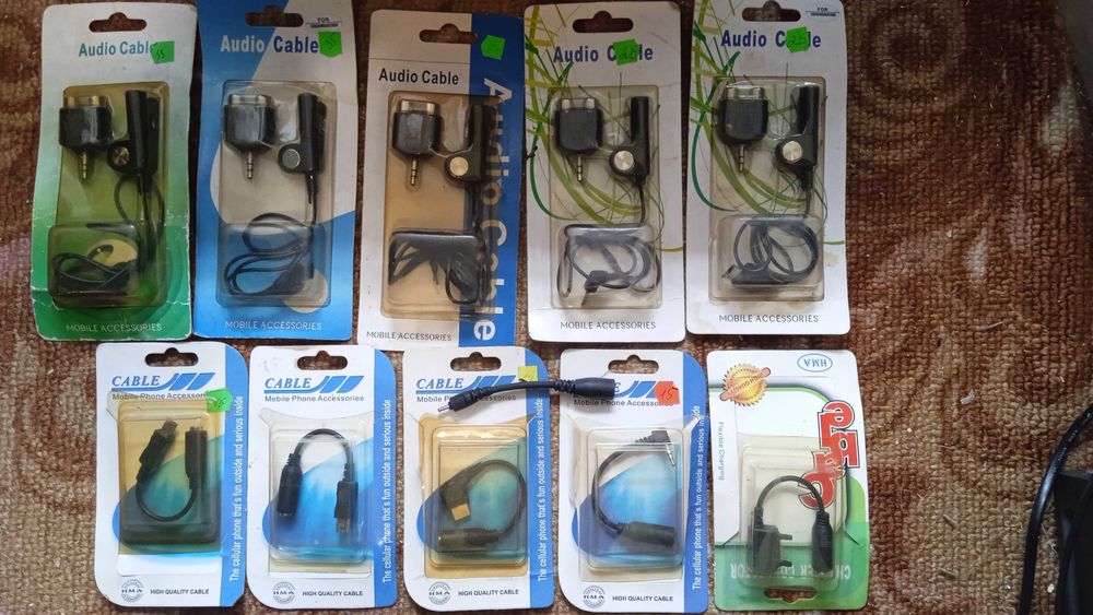 Зарядные устройства Дата кабели. Старые модели. Корпуса.