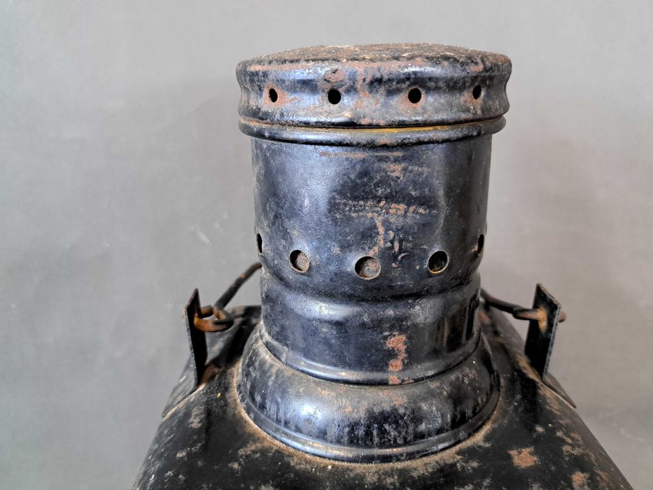 Stara lampa naftowa, kolejowa, Kosmos Brenner