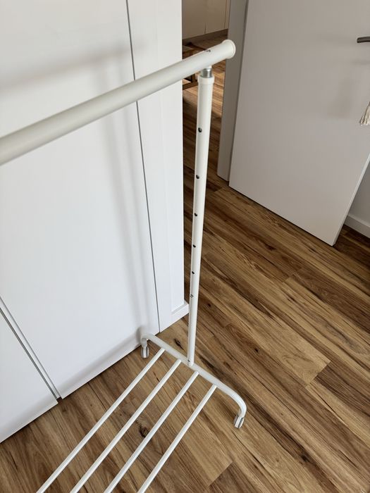 [ €10,00 ] Suporte p/ cabides | Branco | IKEA