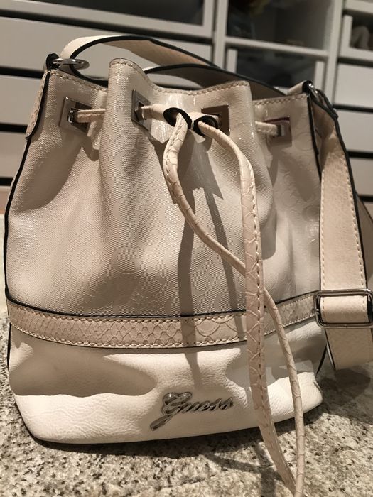 Carteira Guess Beje e Branca Original