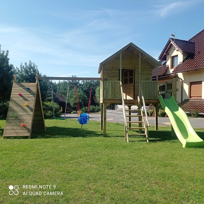 Plac zabaw dla dzieci Domki huśtawka. Dostępny ,,Od ręki,,