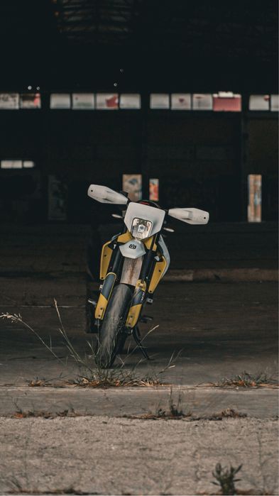 Husqvarna 701 supermoto 2022