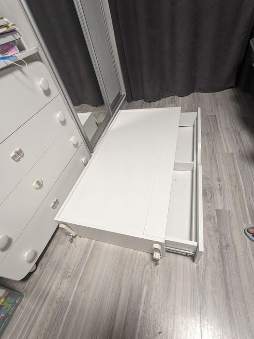 Дитяче ліжечко Baby Dream з матрацом



---

Дитяче ліжеч