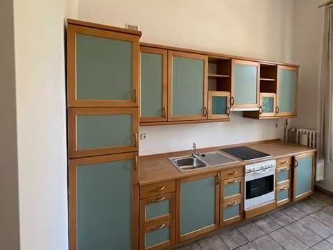 Meble kuchenne z wyposażeniem