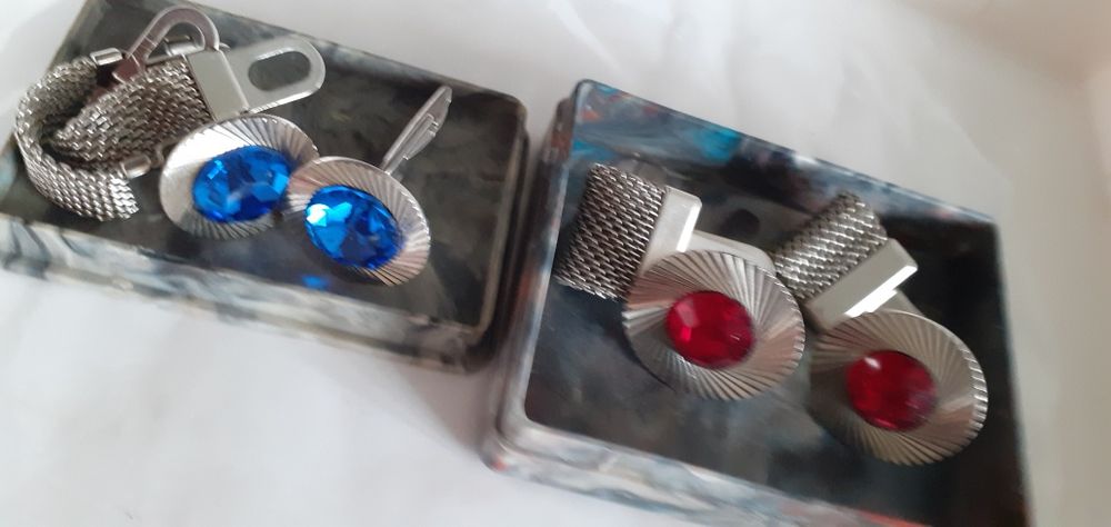 Нові запонки із чеським кришталем