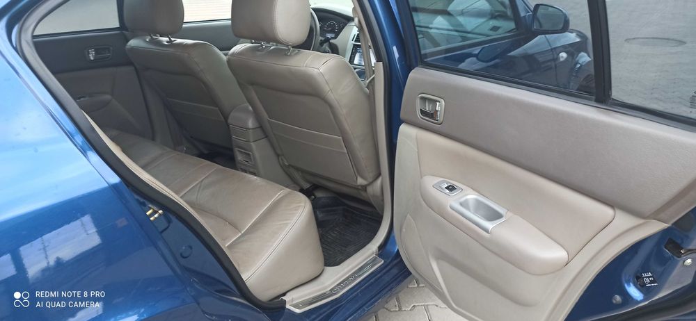 Чері Елара продам