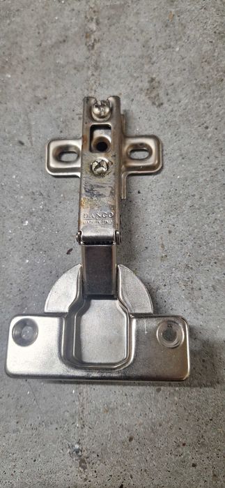 Dobradiças portas de armários