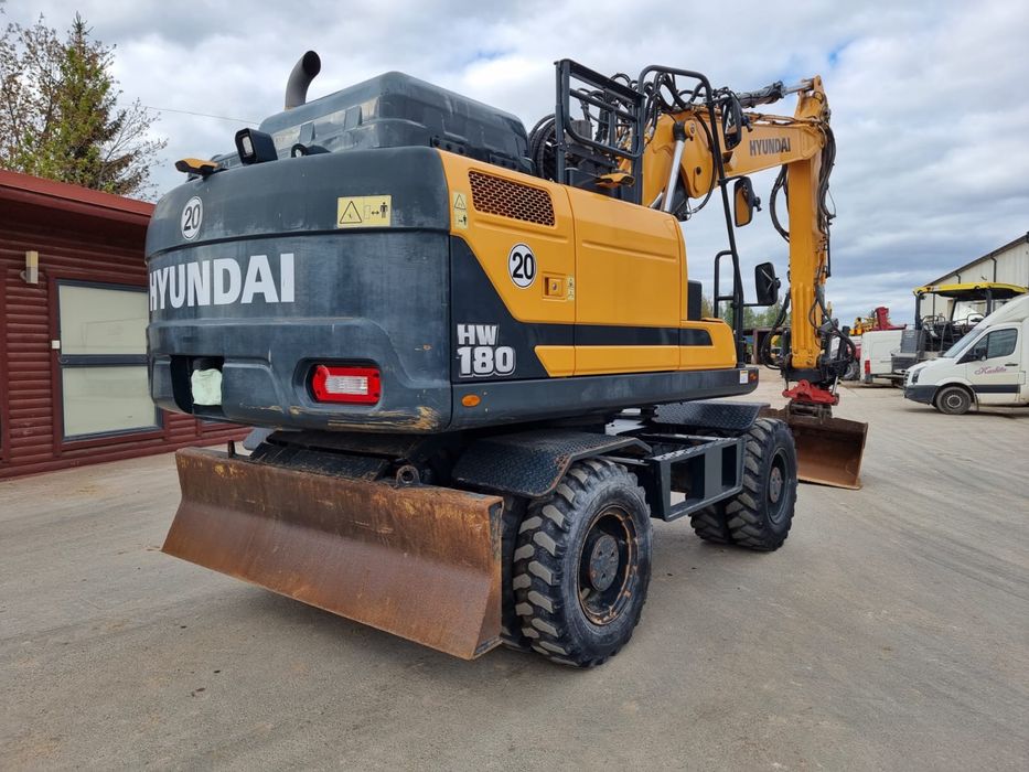 Продам экскаватор Hyundai HW 180 D , 2022 года