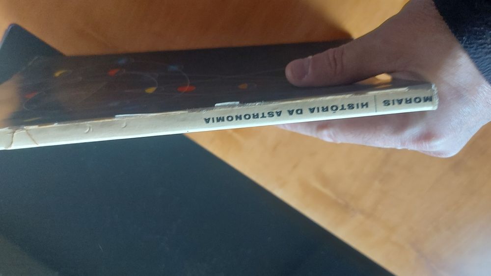 História da Astronomia de Charles-Albert Reichen