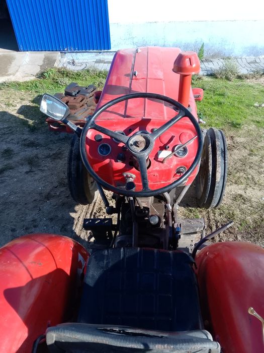 Massey Ferguson 145 vinhateiro