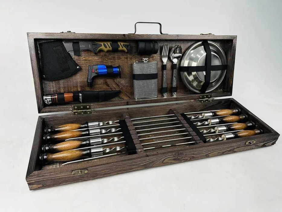 Подарункові набори шампурів у стильному дерев'яному кейсі