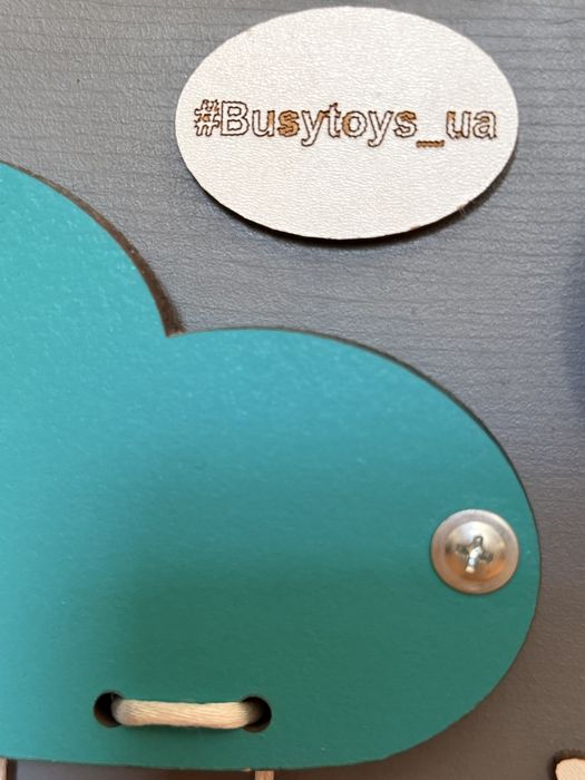 Бізіборд від Busytoys.ua 60*75 в гарному стані