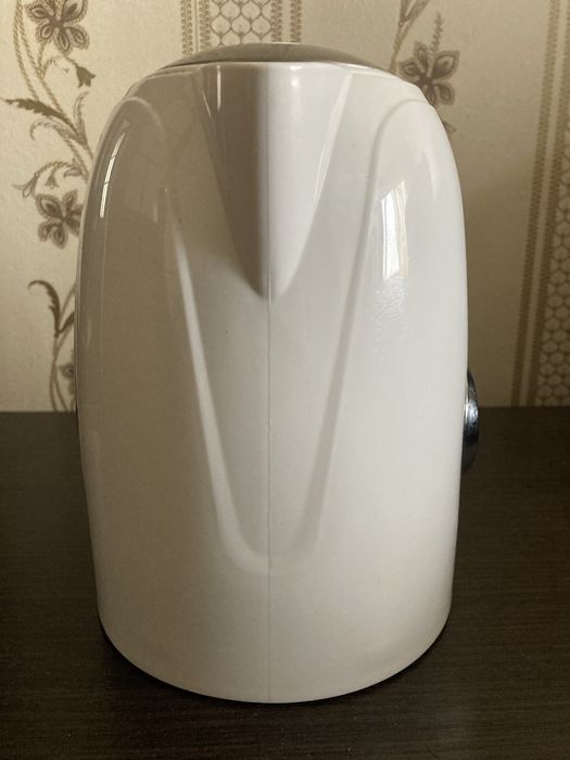 Електрочайник Haeger HG-7812