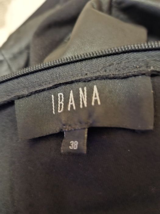 Skórzana sukienka Ibana