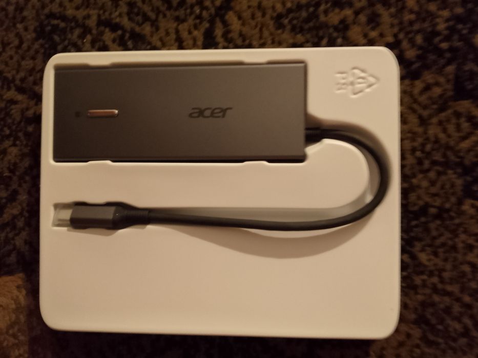 Stacja dokująca/hub Acer 9-in-1 Dual HDMI USB C.