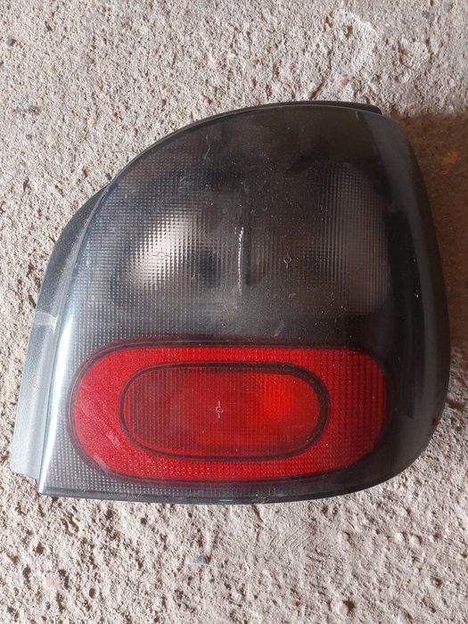 Lampa prawa tylna Renault Megane Scenic  96-99