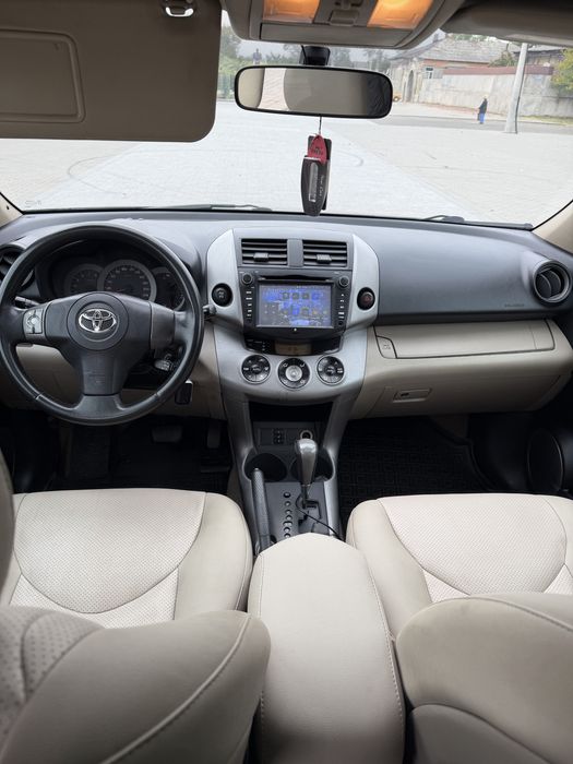 Tayota RAV4 2006