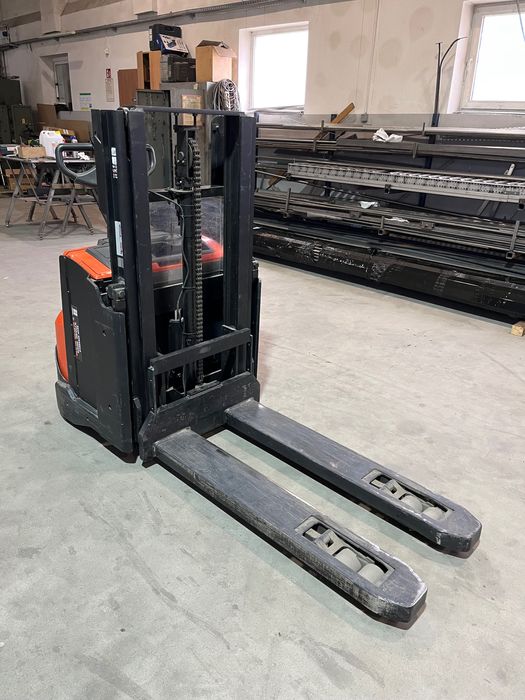 Wózek widłowy BT Toyota paleciak