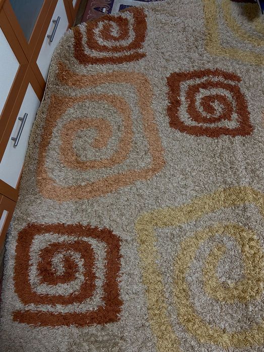 Килим для спальні