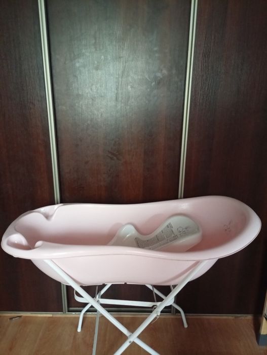 Wanienka ze stelażem