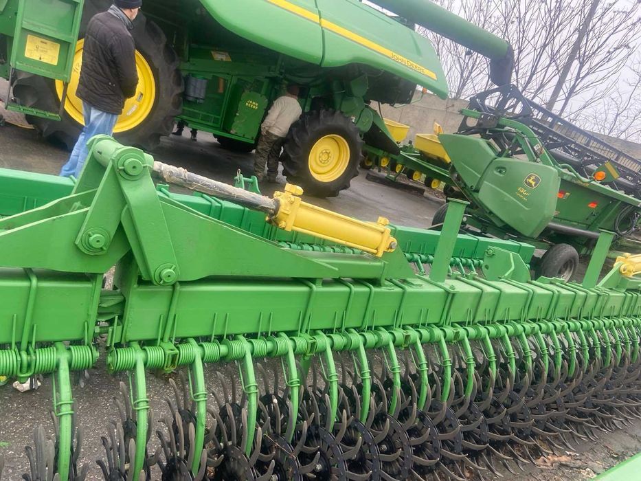 Борона-мотыга ротаційна John Deere 400 4,6/ 6/ 9/ 12 м.