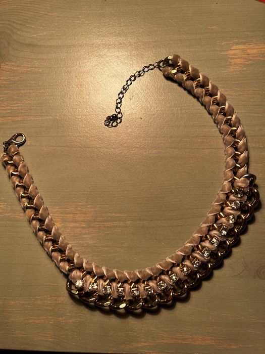 Złota kolia z diamencikami