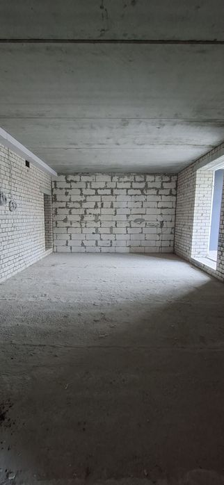 Продаж приміщення 66м² вул. Стуса