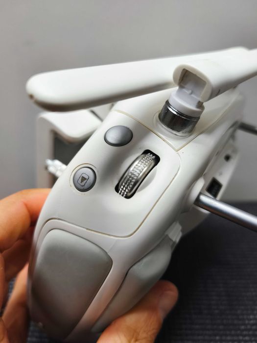 DJI Comando Phantom 3 (Adv e Pro)