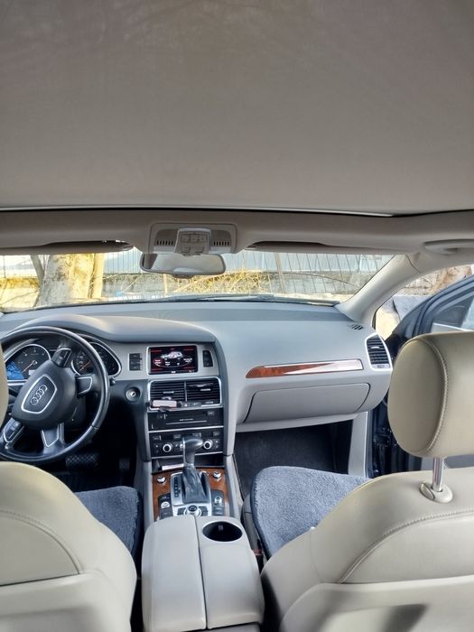 Продаж авто авді Q7
