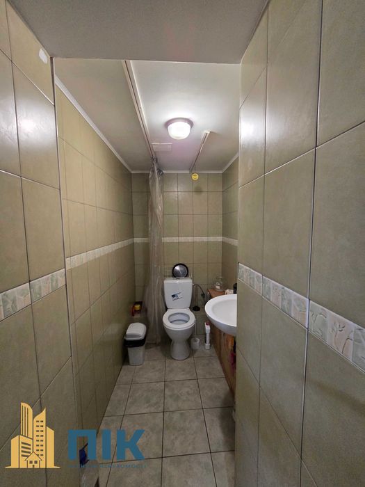 Без%! 110 м2,  підвальне приміщення (цоколь), є два фасадні входи.