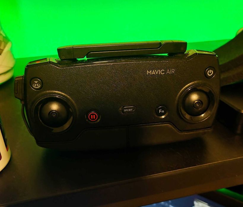 Drone DJI Mavic Air 1 - Fly More Combo (3 baterias, mala, etc)