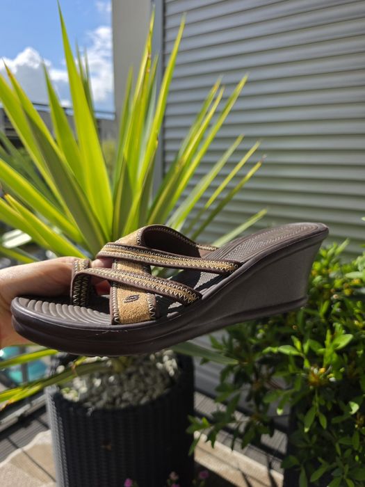 Skechers fantastyczne klapki sandaly 39