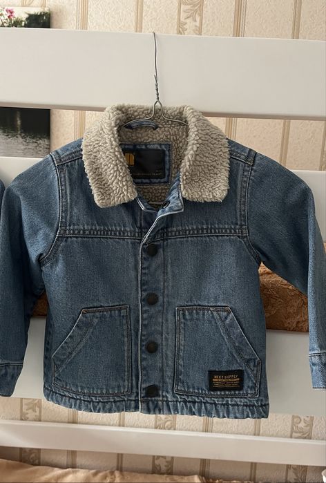 Джинсова куртка Next, брендовий джинсовий піджак Palomino та H&M для хлопчика