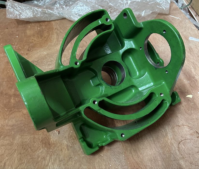 Корпус вертикального шнека John Deere H130137