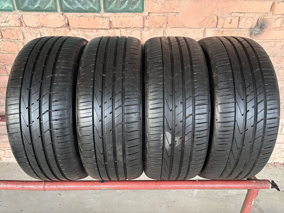 Комплект літніх шин залишок 90% !!!24рік!!! 235/50R19 Hankook
