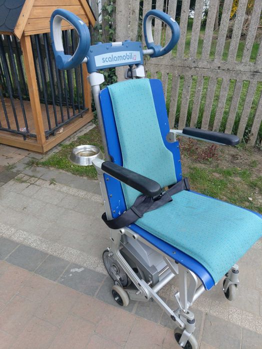 Wynajem schodołazów kroczących - gąsienicowych.