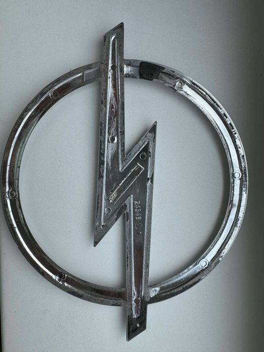 Емблєма значок logo Opel astra h 3 gm оригінал 122mm