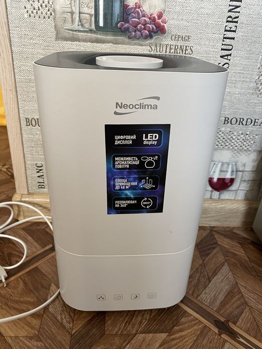 Зволожувач повітря Neoclima SP-55W