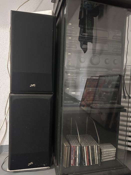 Aparelhagem com movel e colunas