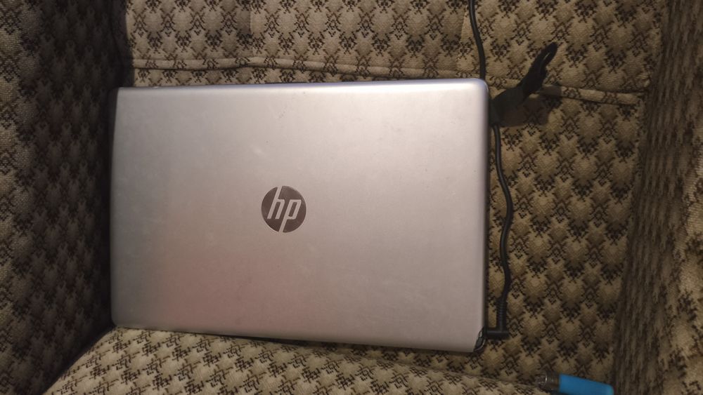 Computador portátil novo