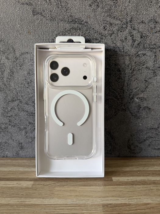 Etui do iPhone 17 Pro z pierscieniem magnetycznym
