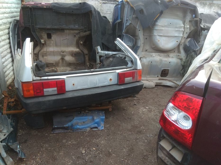 часть кузова ваз2111 10 12 099 08Славута  нексия лачеттиToyota Prius