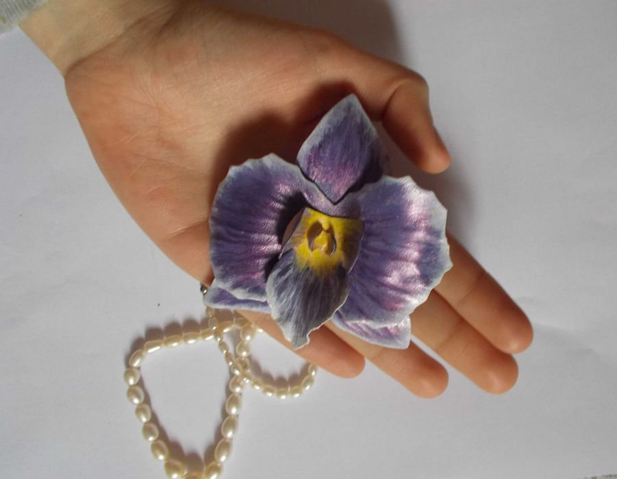 Kwiat Broszka Skórzana fioletowa orchidea Prezent na rocznicę